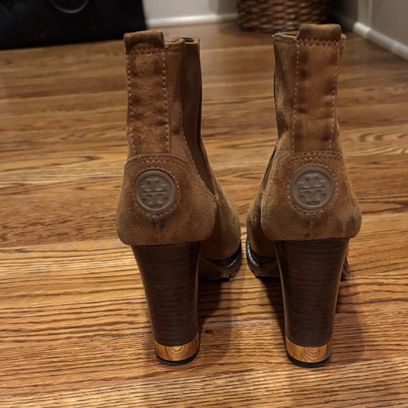 Tory Burch Tan Suede Heeled Boots - Picture 3 of 9